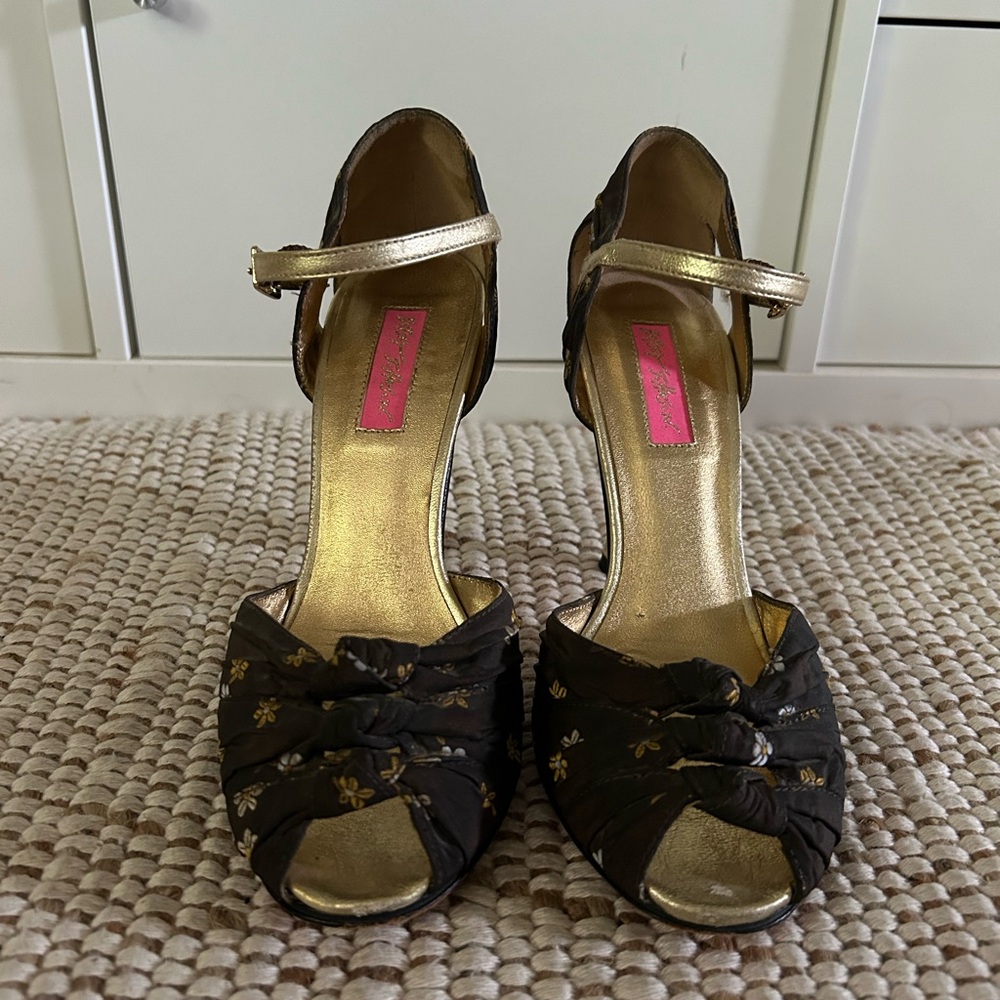 Betsy Johnson Gold and Brown Open-Toe Ankle-Strap Heels